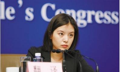 她被稱為中國最美翻譯官,外交部的&ldquo;冰美人&rdquo;,網友:想戀愛了!